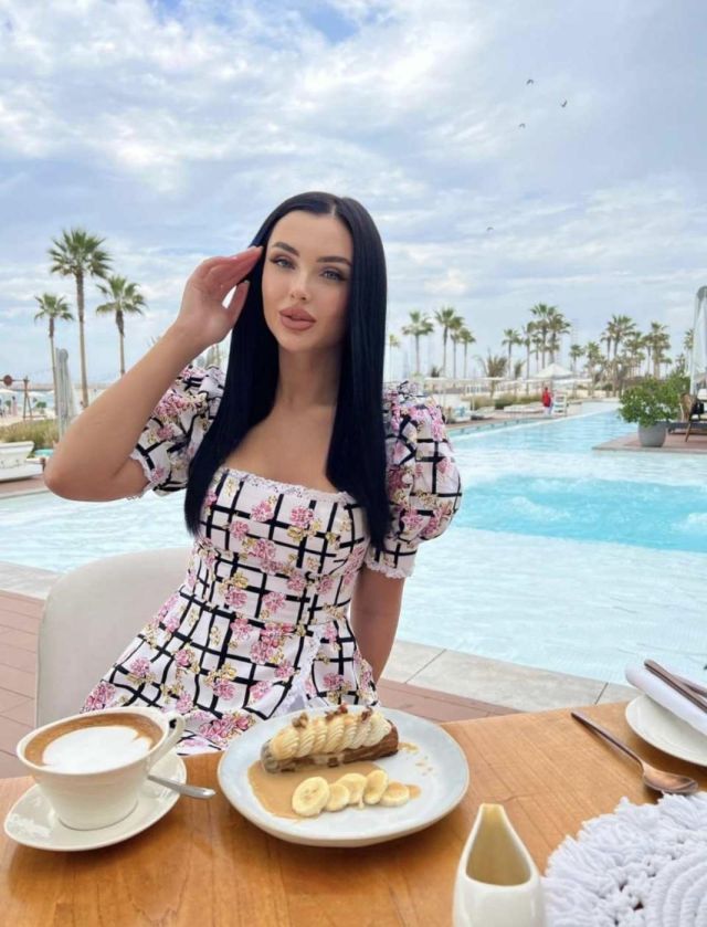 Индивидуалка Элеонора Фестивальный