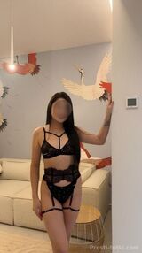 Миниатюра Индивидуалка Джия Фестивальный Фотография 